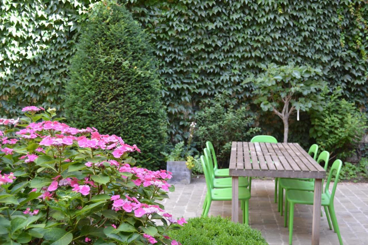Pauline Loveling With Quiet Garden And 2 Bathrooms